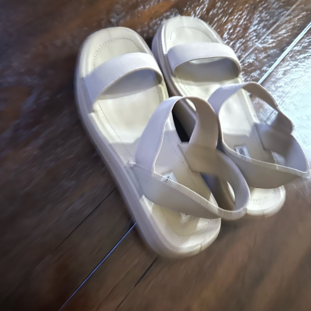 Steve Madden Cream Sandals